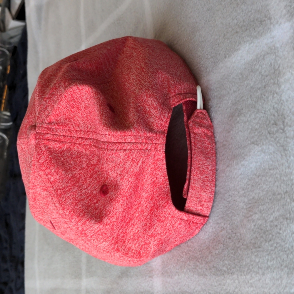 🏷️NWOT Red baseball hat - Picture 5 of 5